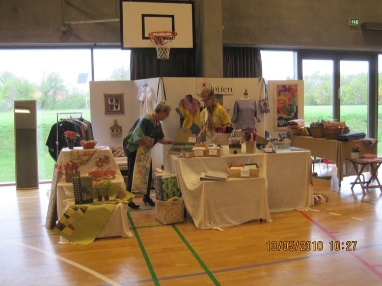 gal/Quiltefestival i Middelfart 2010/Butikker/QF 10 - Lis 029.JPG